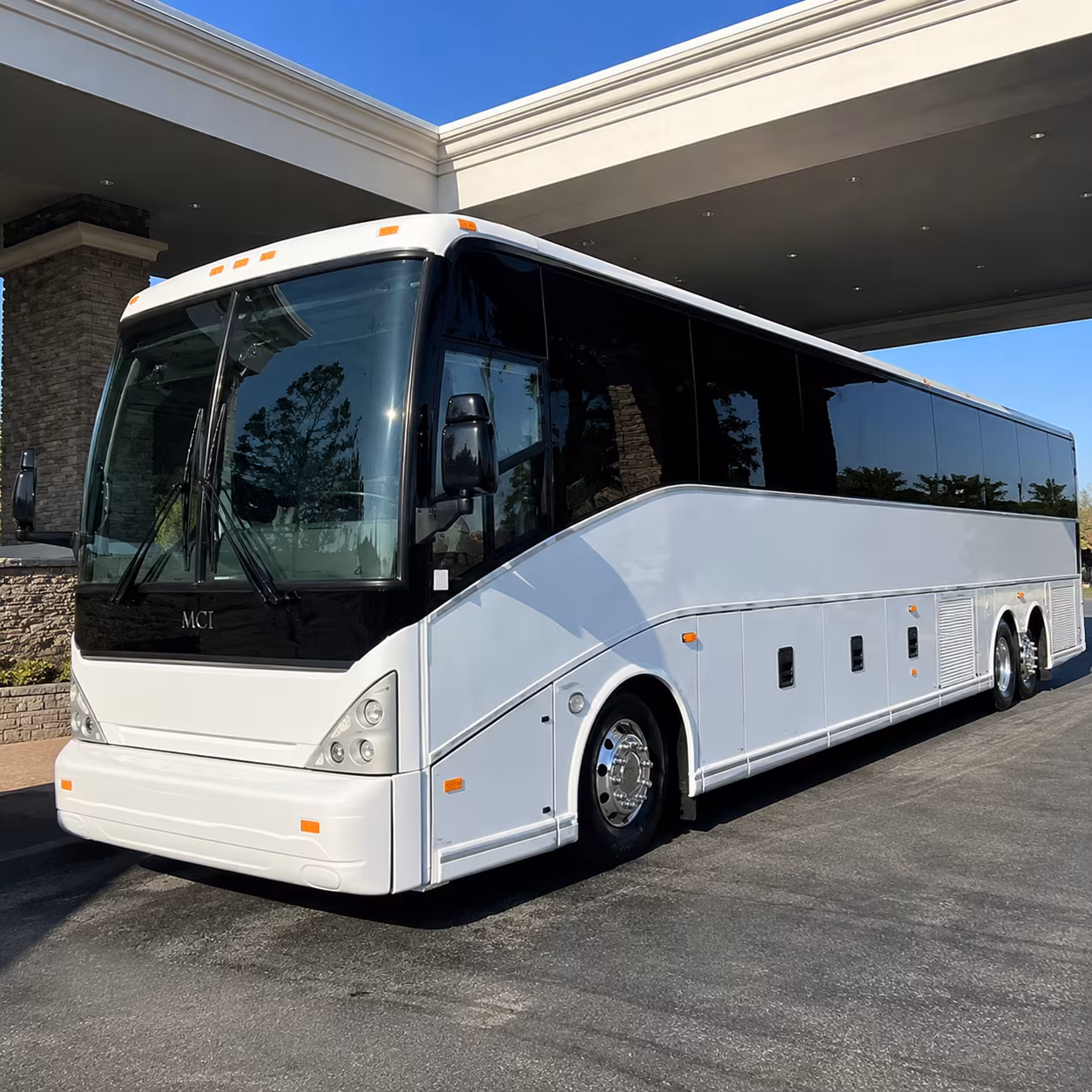 find orlando airport shuttle buses to theme parks hotels and the convention center